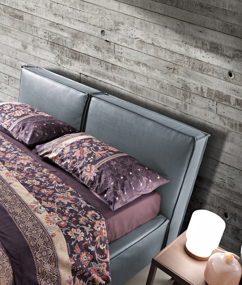 letto con testata di spessore mod. feel